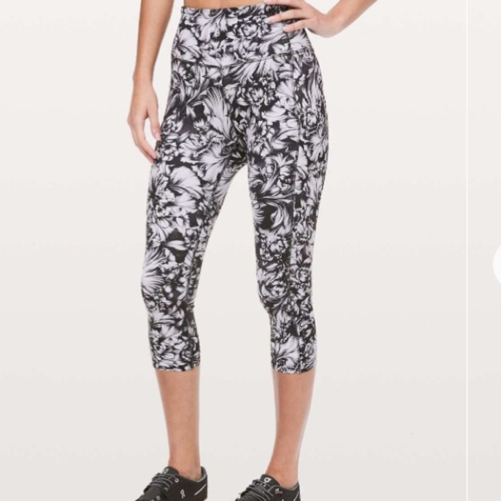 Lululemon fast & free crop II nulux 19” night garden ice grey black 4 S leggings